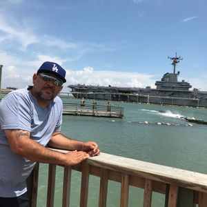 Meet your Posher, Salvador enrique